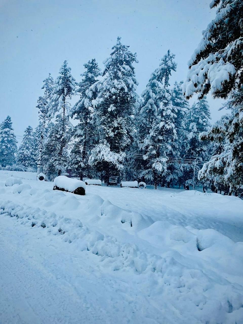 Apartamento Sunset View Gulmarg Exterior foto