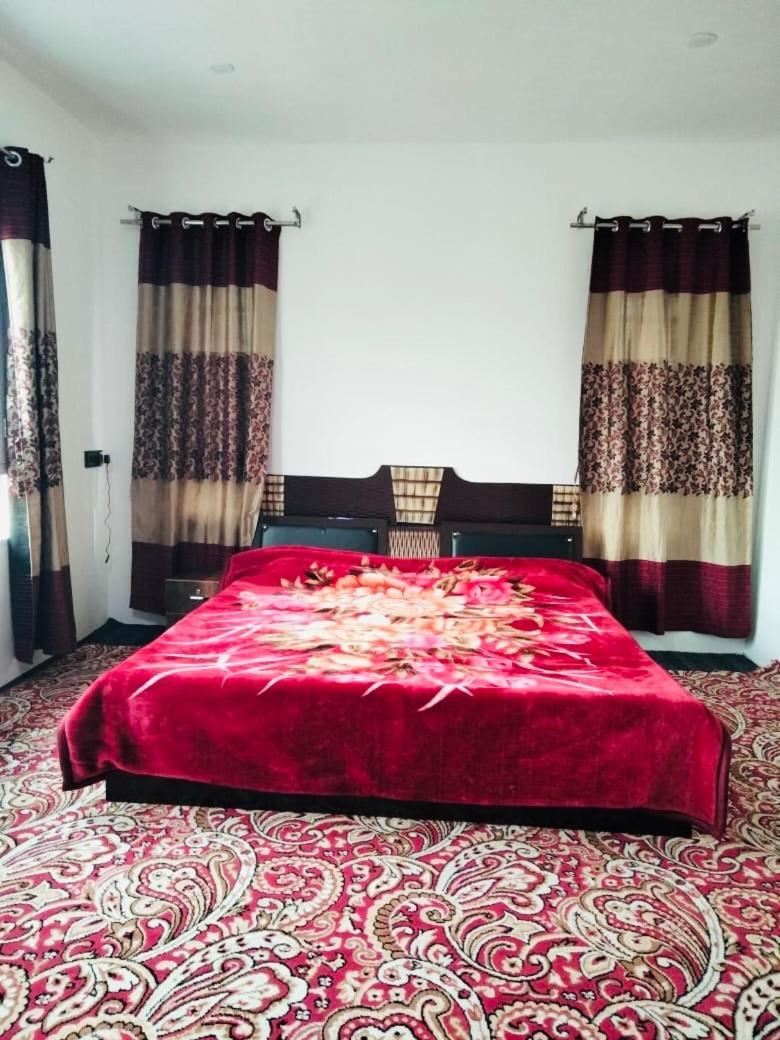 Apartamento Sunset View Gulmarg Exterior foto