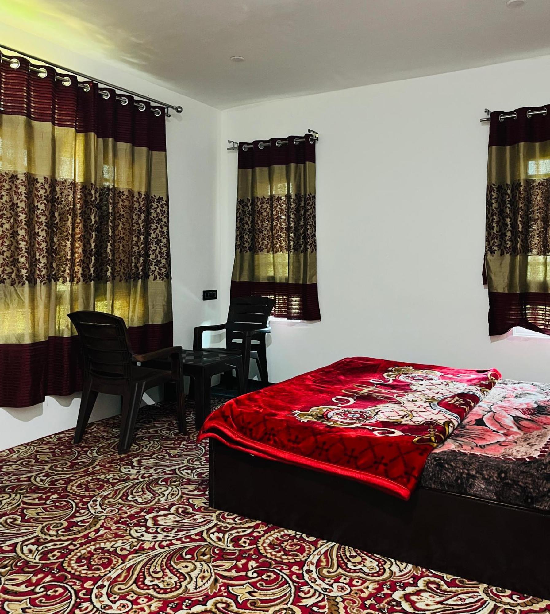 Apartamento Sunset View Gulmarg Exterior foto