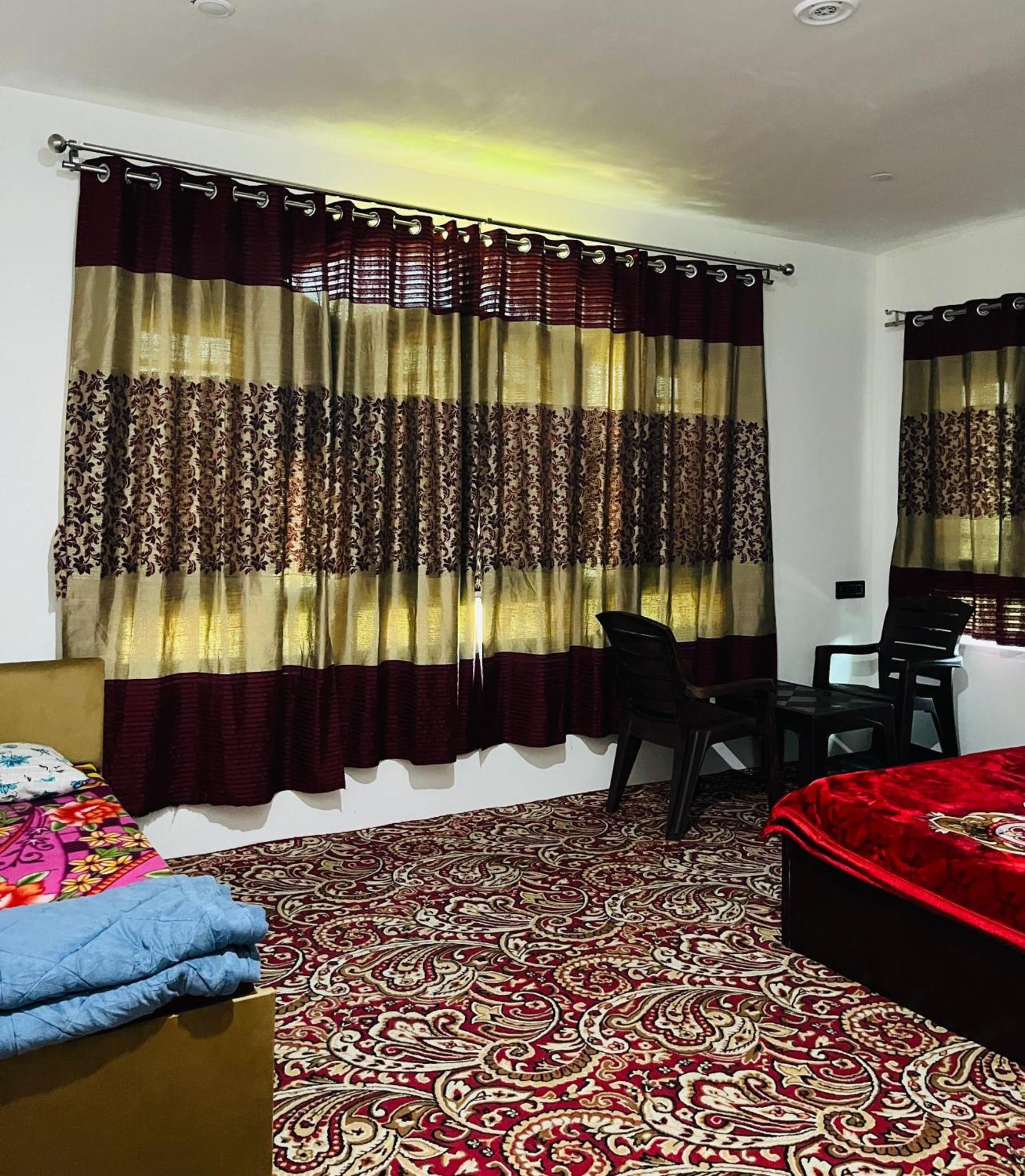 Apartamento Sunset View Gulmarg Exterior foto